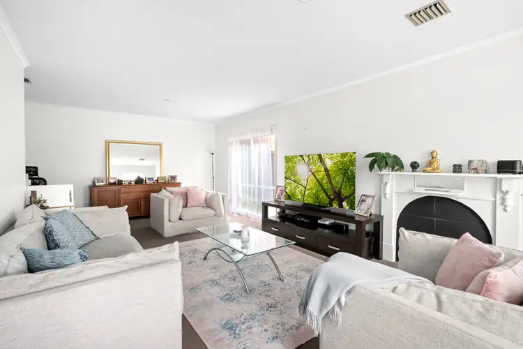 Second view of Homely house listing, 2 Regent Court, Sandringham VIC 3191