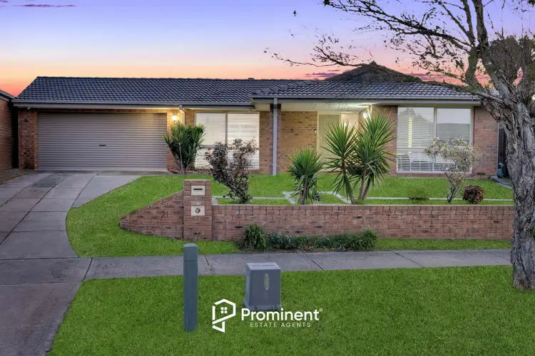 Main view of Homely house listing, 21 Hoysted Avenue, Cranbourne North VIC 3977