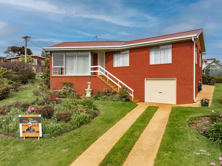 2 Churchill Avenue, Upper Burnie TAS 7320