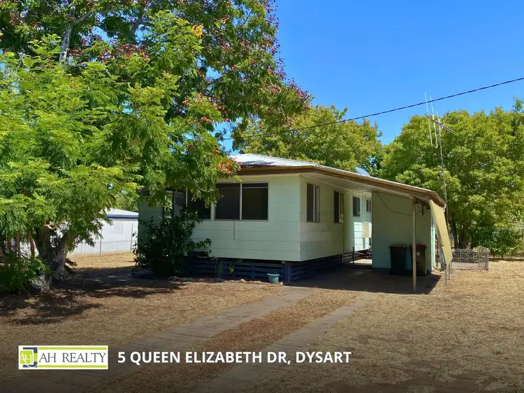 5 Queen Elizabeth Drive