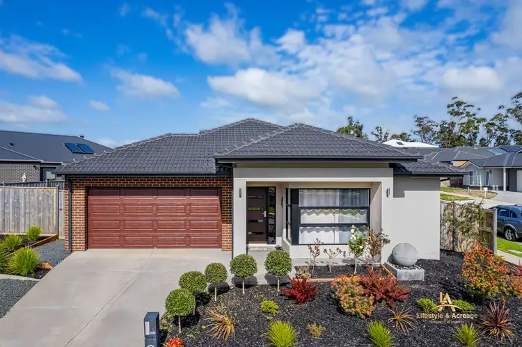 29 Peachtree Drive, Drouin VIC 3818