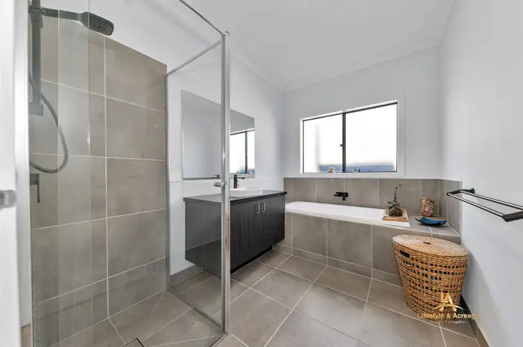 Sixth view of Homely house listing, 29 Peachtree Drive, Drouin VIC 3818