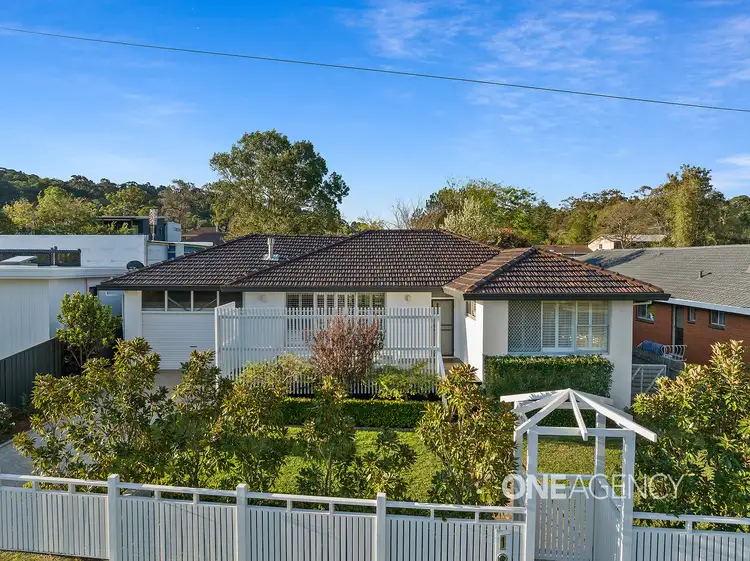 6 Harkness Avenue, Keiraville NSW 2500