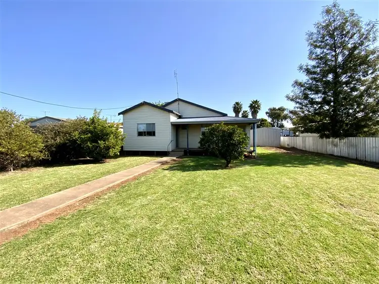 10 Little Queen Street, Forbes NSW 2871