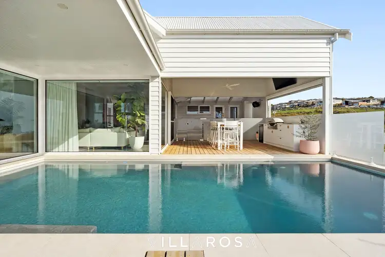 105 Stoneleigh Crescent