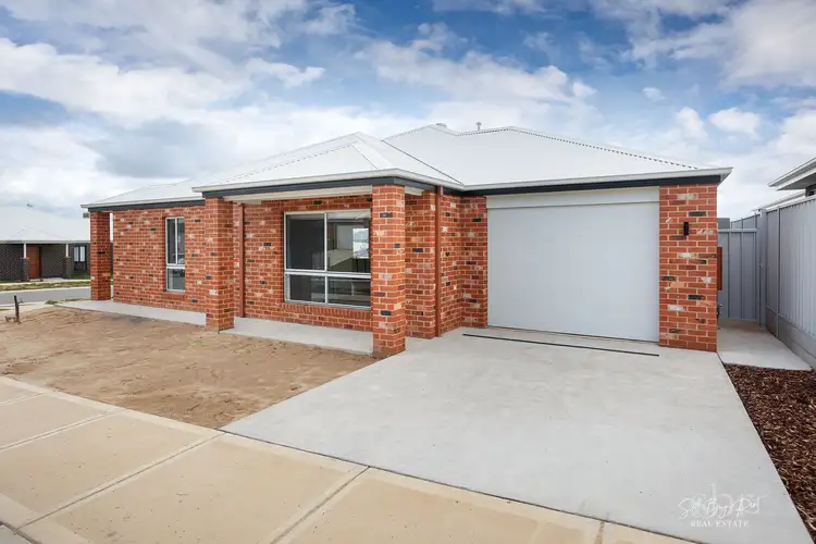 13 GILCHRIST STREET, Baranduda VIC 3691