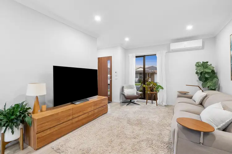 Fourth view of Homely house listing, 8 Avonbury Dr, Armstrong Creek VIC 3217