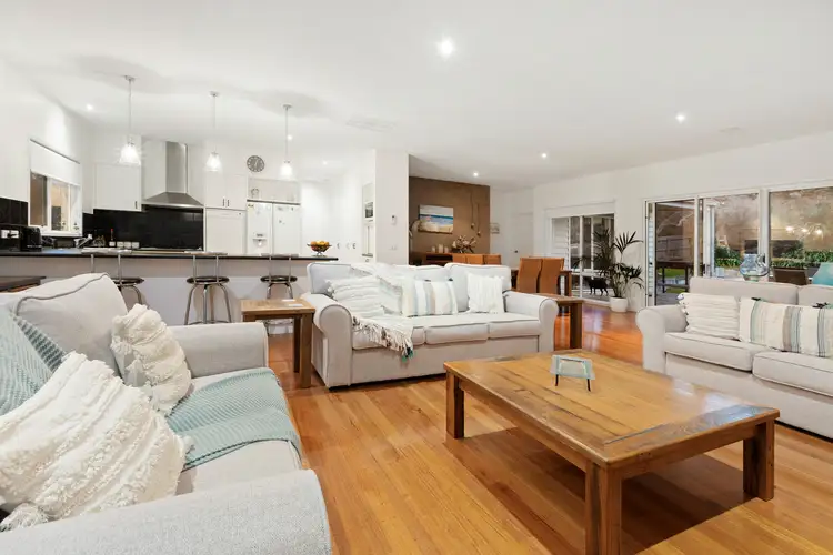 4 Hilary Avenue, Rye VIC 3941