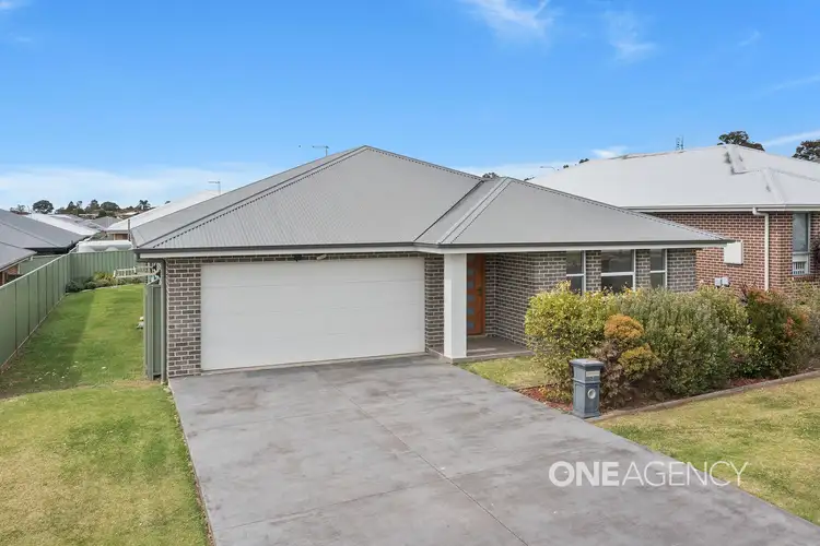 3 Gunbar Way, Nowra NSW 2541