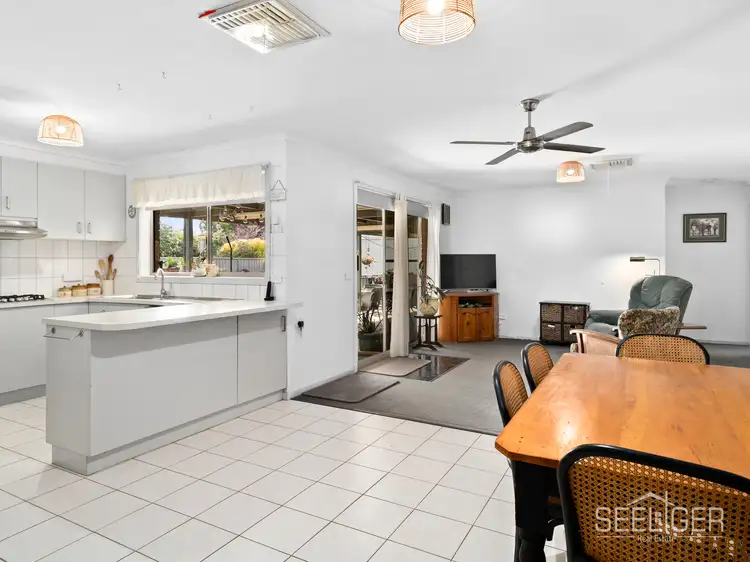 Fifth view of Homely house listing, 10 Leslie Mews, Yarrawonga VIC 3730