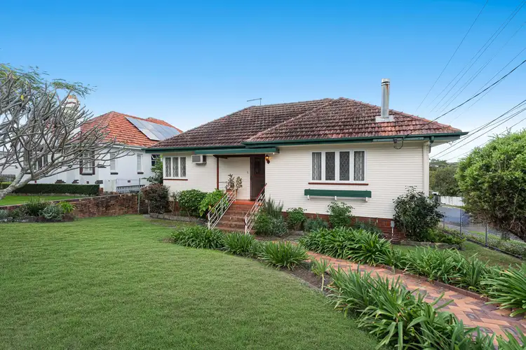 52 Edencourt Street, Camp Hill QLD 4152