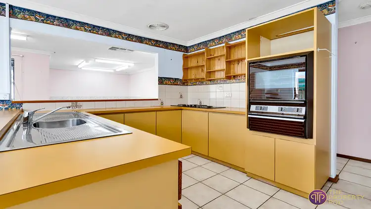 Sixth view of Homely house listing, 15 Crest Court, Thornlie WA 6108