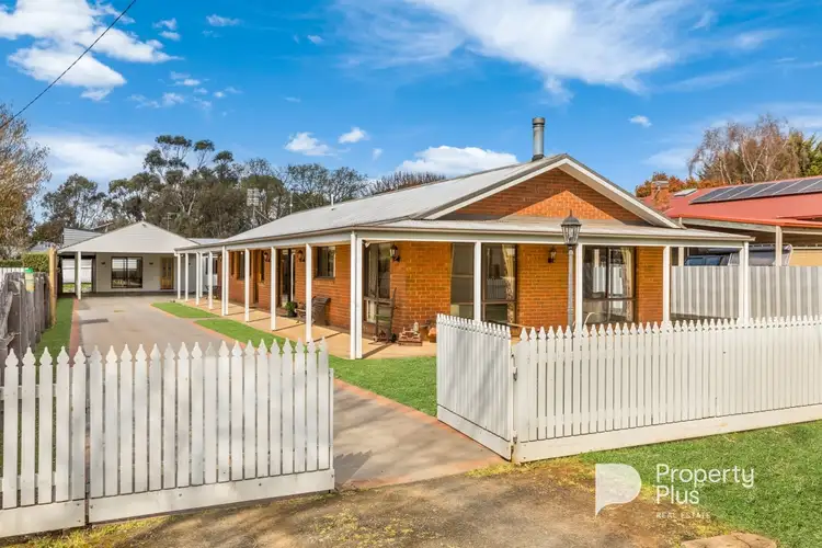 10 Foy Street, Lancefield VIC 3435