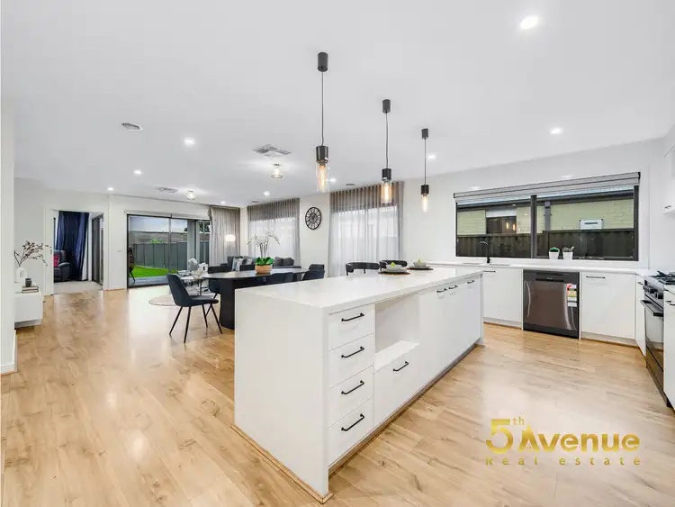 Sixth view of Homely house listing, 28 Beartooth Court, Pakenham VIC 3810
