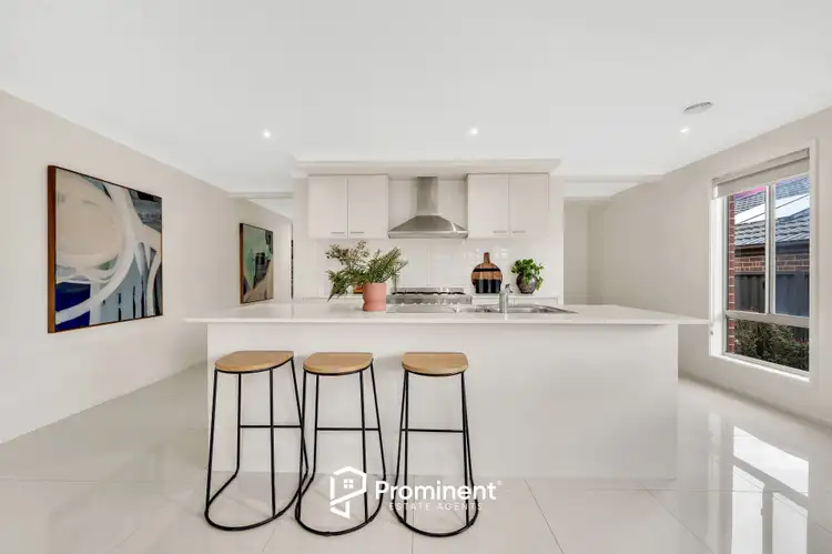 Sixth view of Homely house listing, 5 Ogilvie Court, Cranbourne East VIC 3977