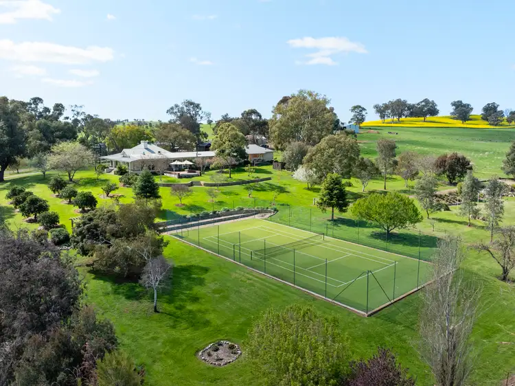 2056 Benalla-Yarrawonga Road, Bungeet West VIC 3726