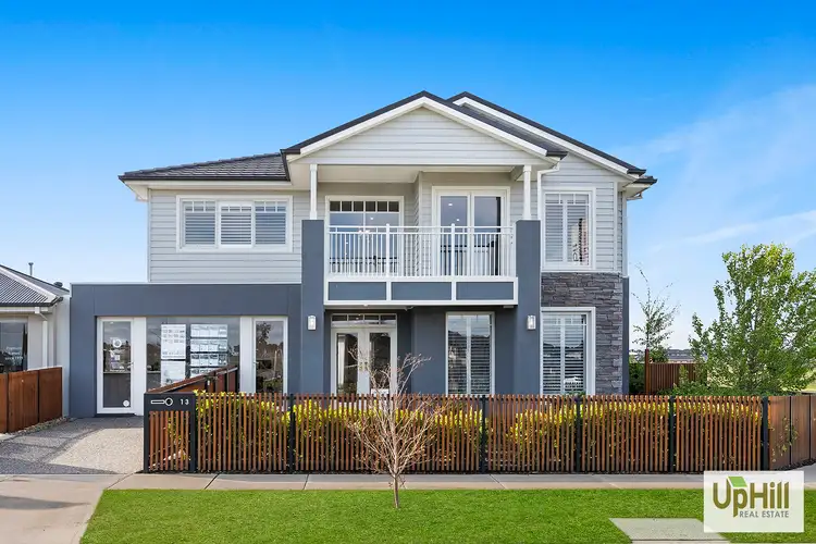 13 Grazing Way, Clyde North VIC 3978
