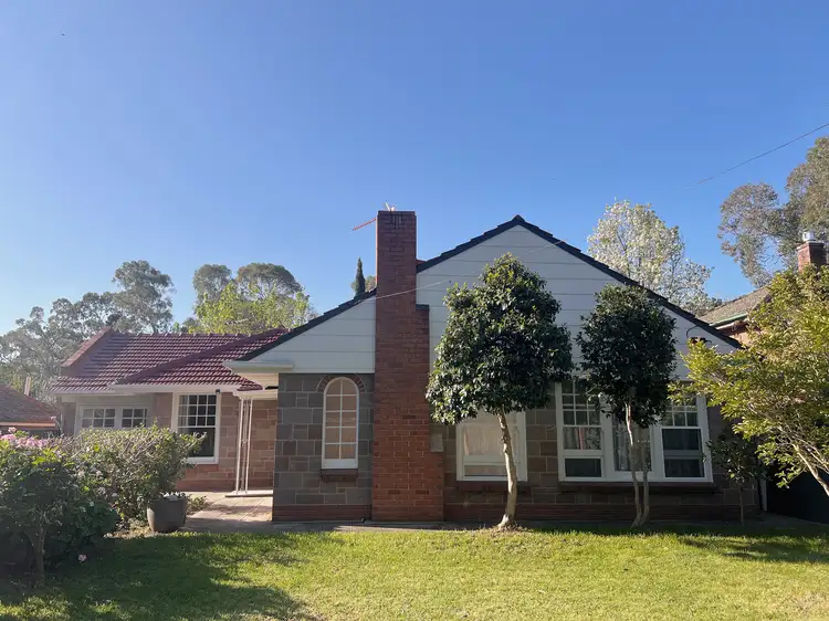 11 Moore Avenue