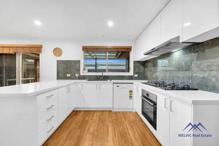 134 Racecourse Road North