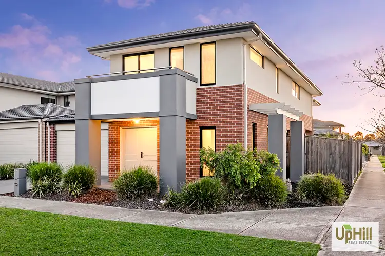 2 Palacio Terrace, Clyde North VIC 3978