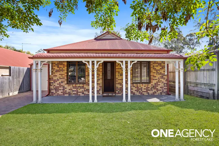 6 Windsor Place, Forest Lake QLD 4078
