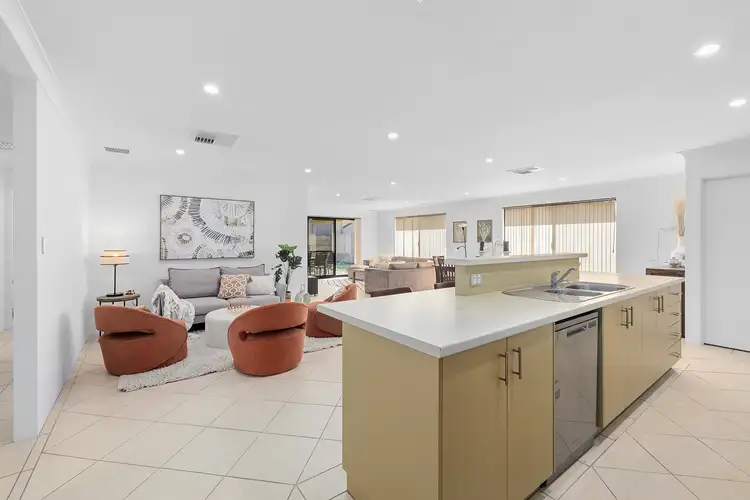 Sixth view of Homely house listing, 12 Randwick Bend, Harrisdale WA 6112