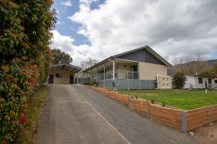 Second view of Homely house listing, 8 TOKES CRESCENT, Dartmouth VIC 3701