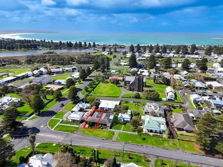 2/47 James Street, Port Fairy VIC 3284