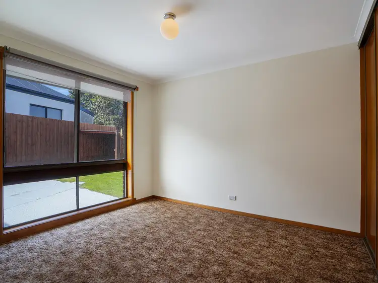 Sixth view of Homely unit listing, 2/3 Mandeville Court, Port Fairy VIC 3284