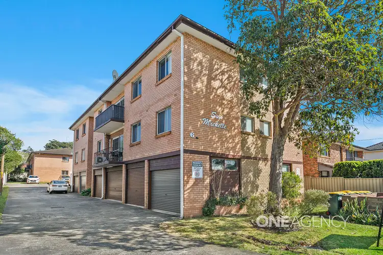 3/6 Mackie Street, Coniston NSW 2500