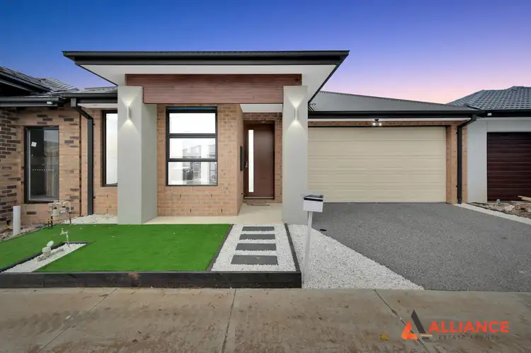 15 Velvet Avenue, Rockbank VIC 3335