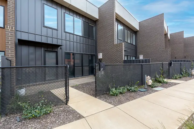 37 Beechworth Street, Watson ACT 2602