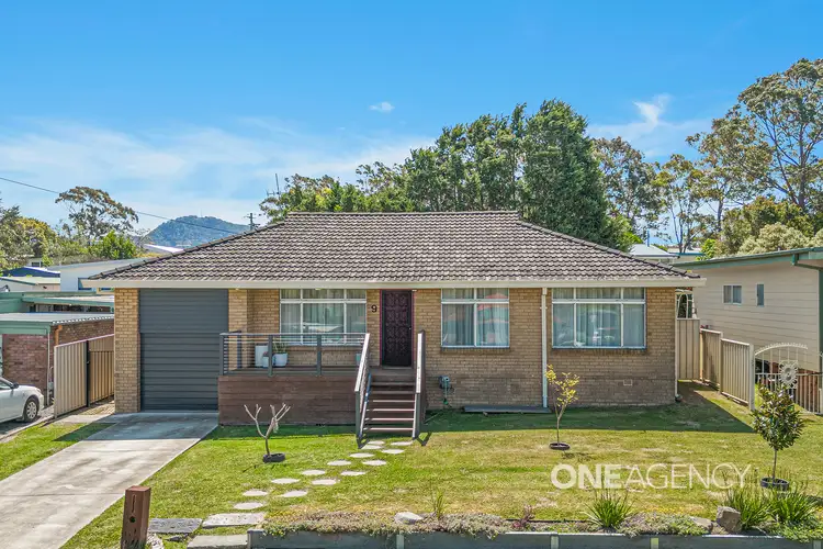 9 Crest Avenue, North Nowra NSW 2541