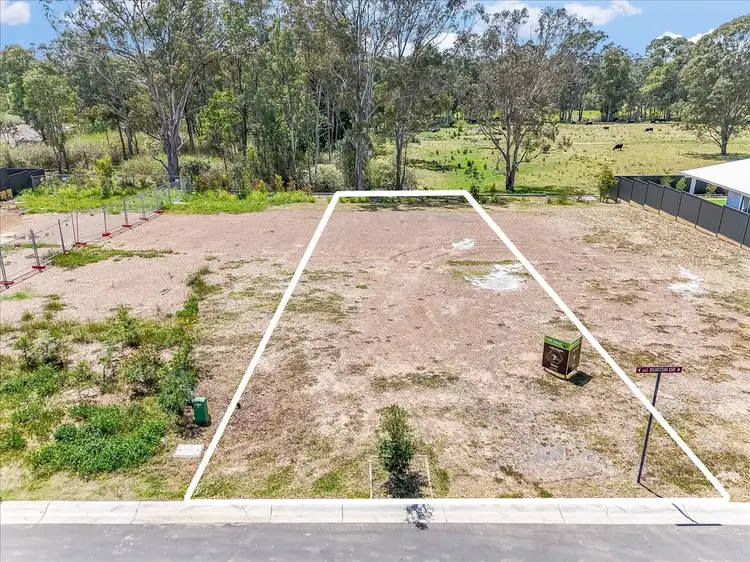 25 Burton Drive, Tahmoor NSW 2573