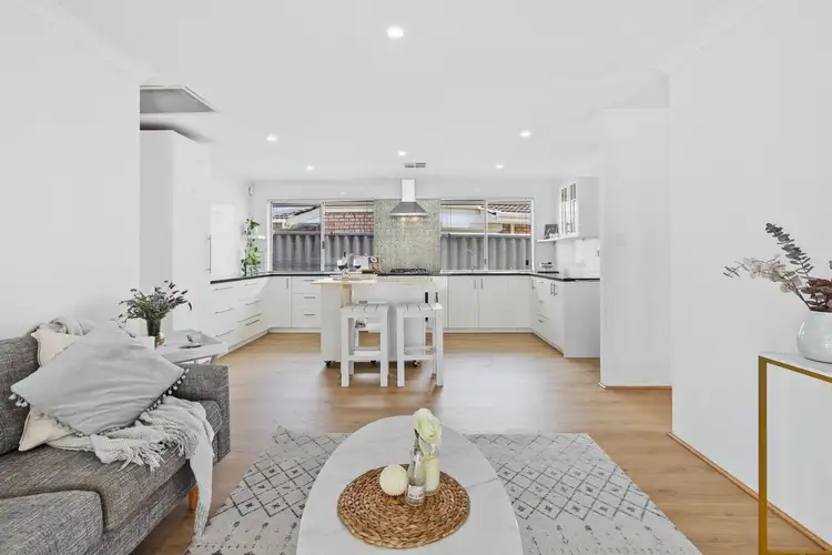 12 Banyan Close, Marangaroo WA 6064