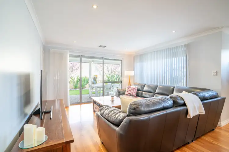 Sixth view of Homely house listing, 5 Dennis Retreat, Baldivis WA 6171