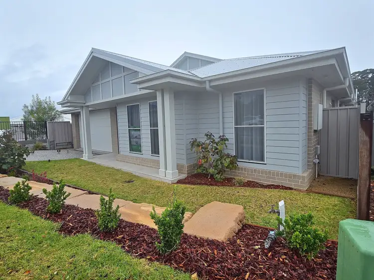 10 Birkdale Circuit, Sussex Inlet NSW 2540