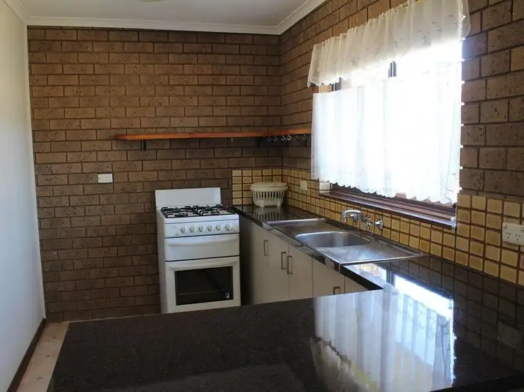Fifth view of Homely unit listing, 1/572 Mair Street, Lavington NSW 2641