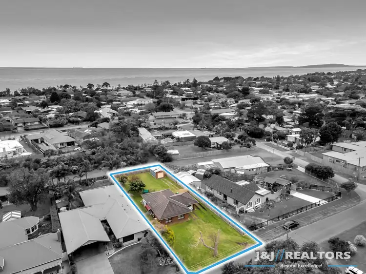 8 Williamson Street, Tootgarook VIC 3941