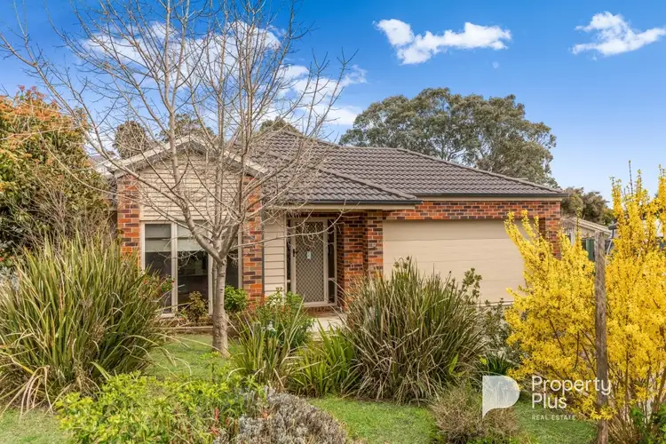 Second view of Homely house listing, 5 French Court, Castlemaine VIC 3450