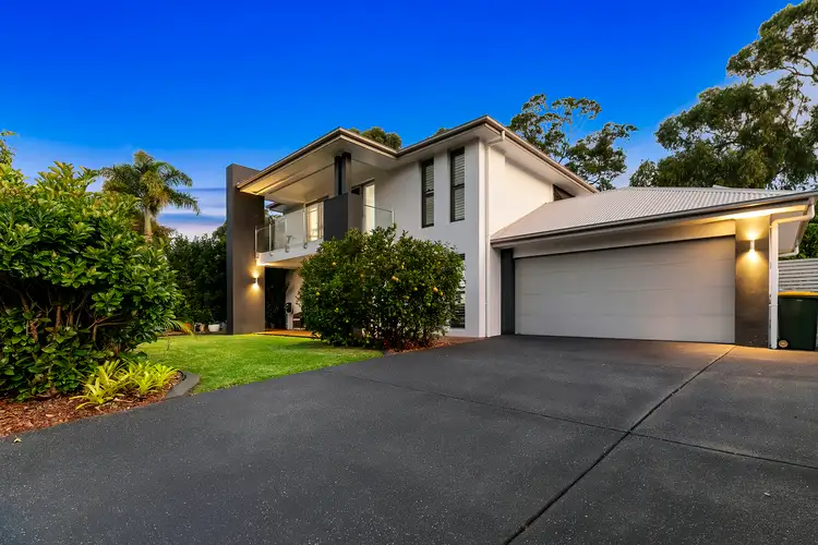 33 Lakeside Drive, Peregian Springs QLD 4573