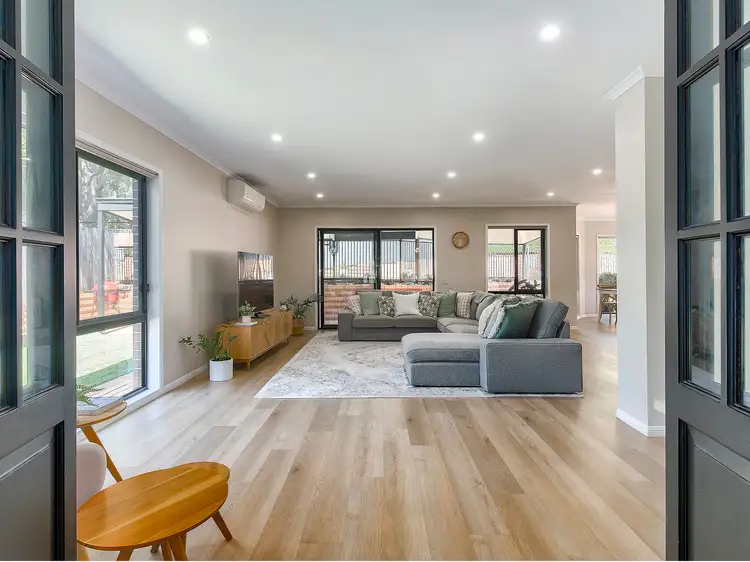 Sixth view of Homely house listing, 10 Bickle Place, Mount Gravatt East QLD 4122