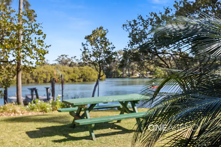 25 Edendale Street, Woollamia NSW 2540