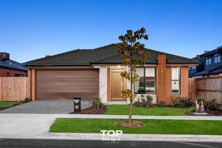 16 Sicily Road, Clyde VIC 3978