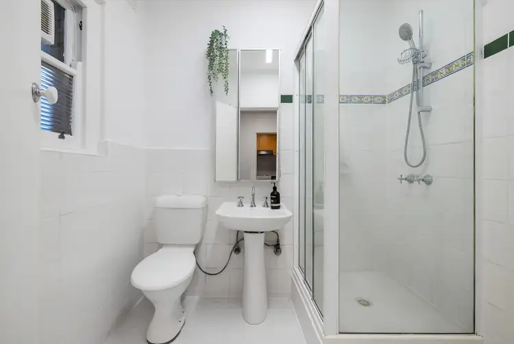 Sixth view of Homely apartment listing, 15/75 Queens Road, Melbourne VIC 3004