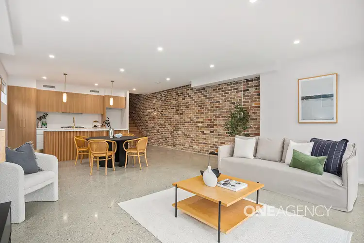 2/122 Araluen Terrace, Tullimbar NSW 2527