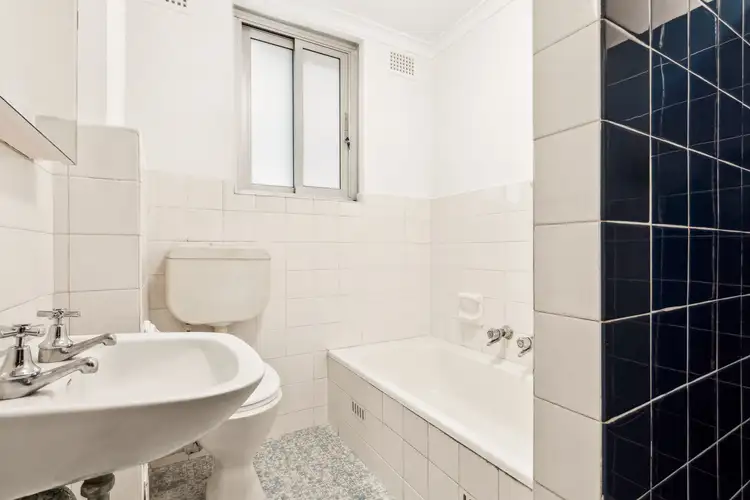 Fifth view of Homely unit listing, 2/10 Carlisle Street, Tamarama NSW 2026