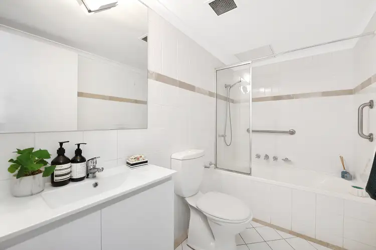 Sixth view of Homely apartment listing, 802/508-528 Riley Street, Surry Hills NSW 2010