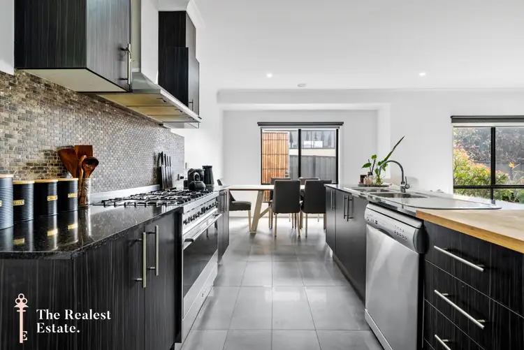 Fifth view of Homely house listing, 8 Terrick Court, Greenvale VIC 3059