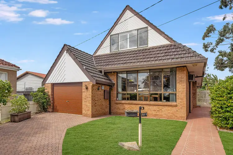 51 Fullerton Crescent, Riverwood NSW 2210
